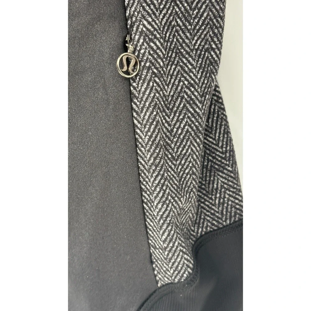 Lululemon Jacket Emerge Renewed Women Size 6 Gray Black Full Zip Moto Style Luon